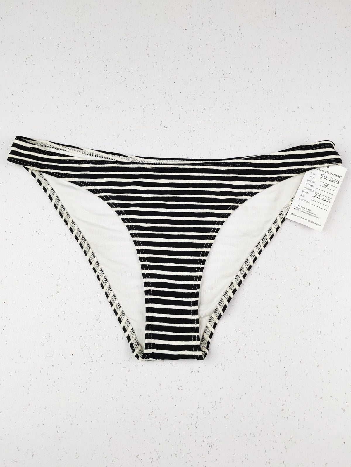 Buy online pre-used pre-loved 100% authentic & Original branded Unknown Brand (PU-2735) available in Pakistan. Top international brands avilable.
