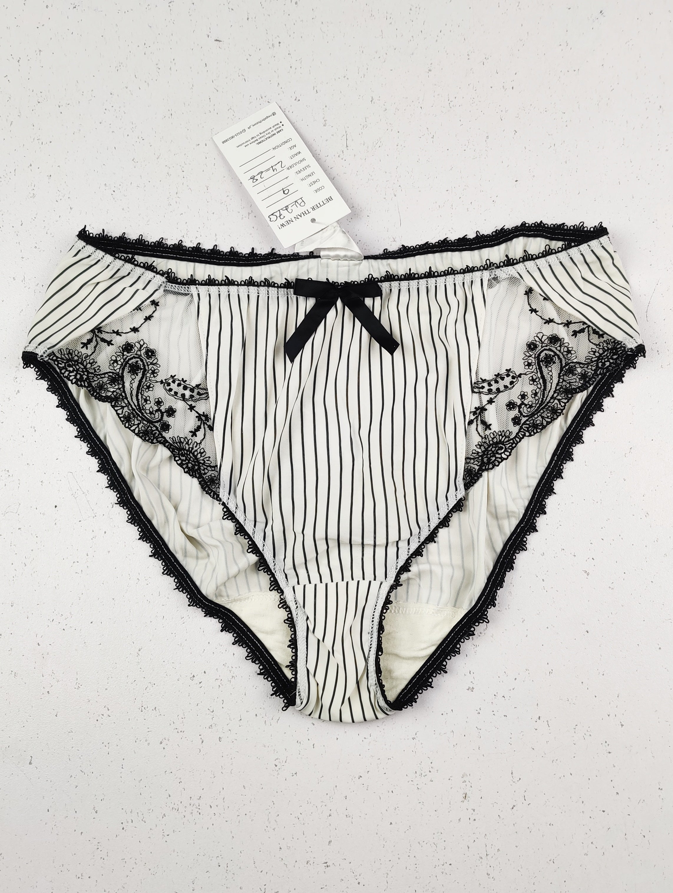 Buy online pre-used pre-loved 100% authentic & Original branded Fantasie (PU-2753) available in Pakistan. Top international brands avilable.