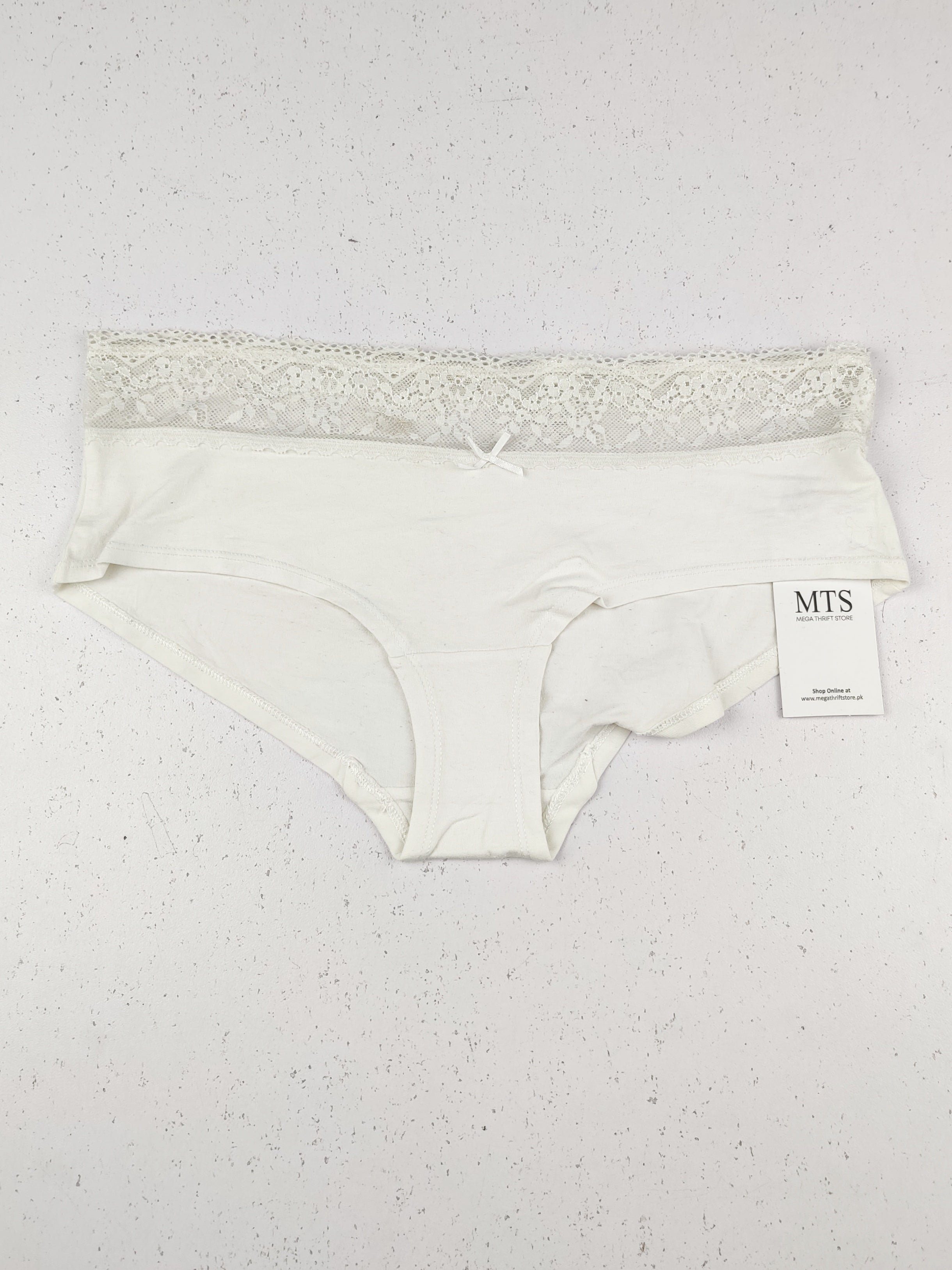 Buy online pre-used pre-loved 100% authentic & Original branded Marks & Spencer (PU-2764) available in Pakistan. Top international brands avilable.