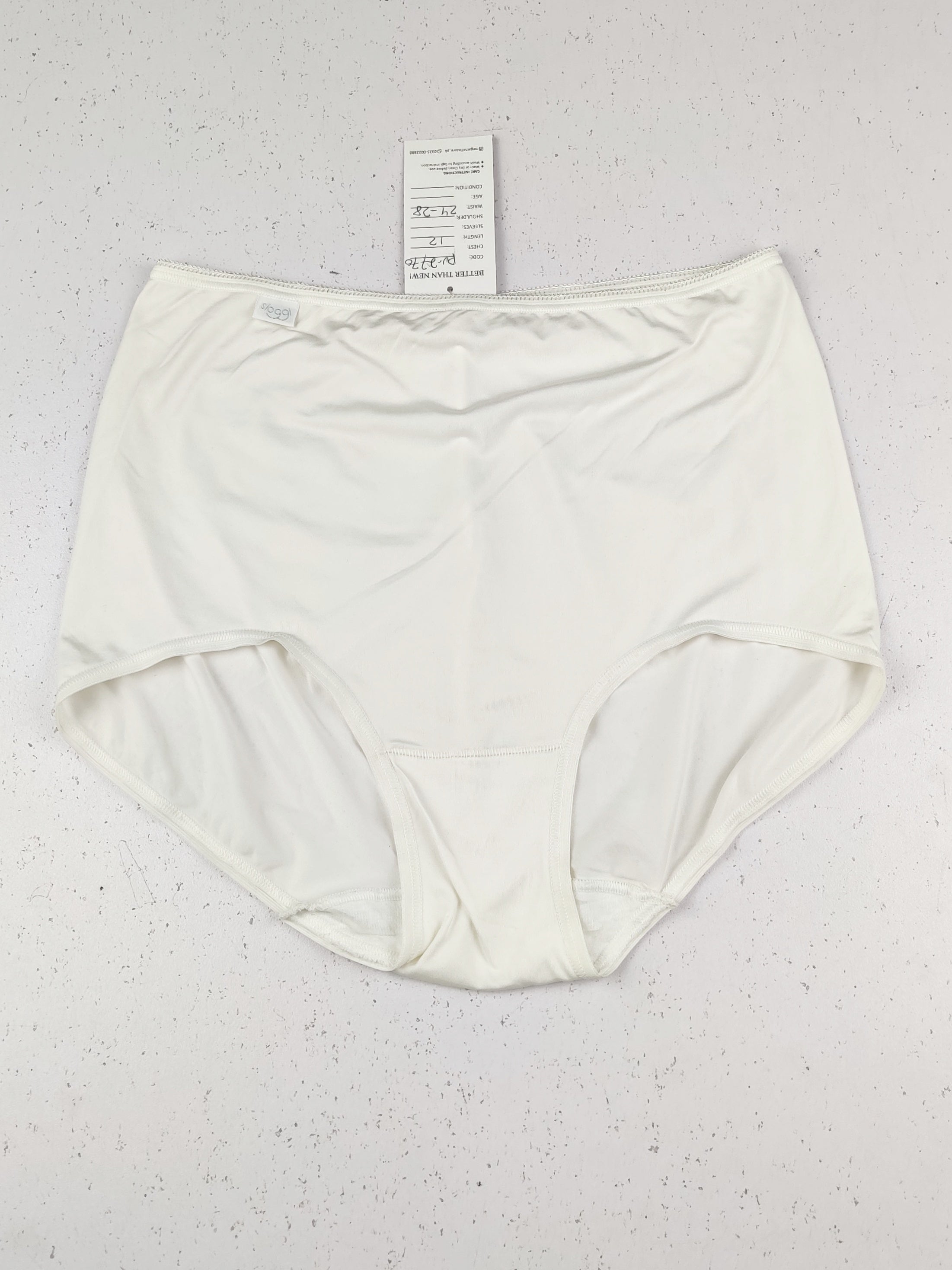 Buy online pre-used pre-loved 100% authentic & Original branded Unknown Brand (PU-2770) available in Pakistan. Top international brands avilable.