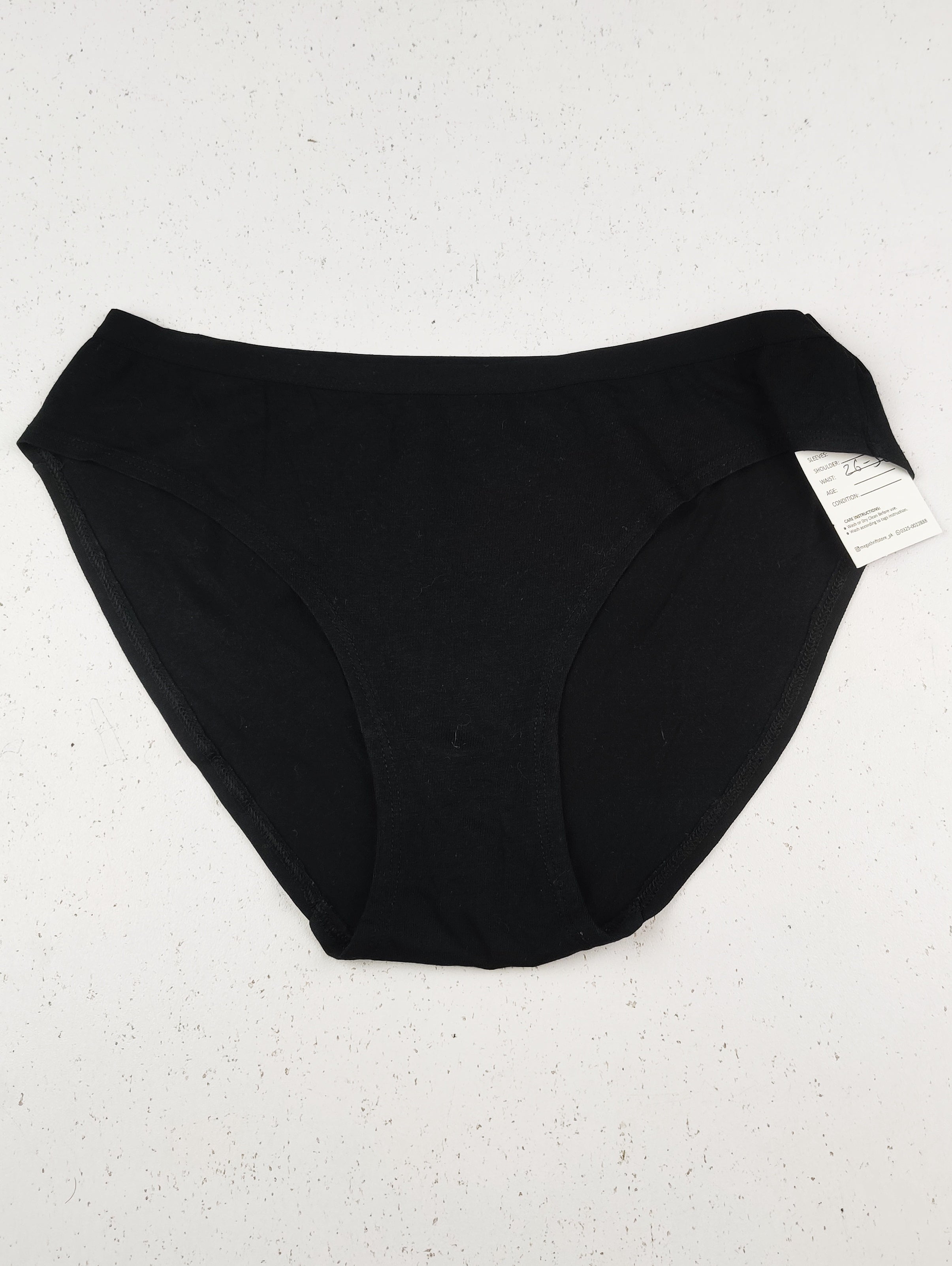 Buy online pre-used pre-loved 100% authentic & Original branded Unknown Brand (PU-2782) available in Pakistan. Top international brands avilable.