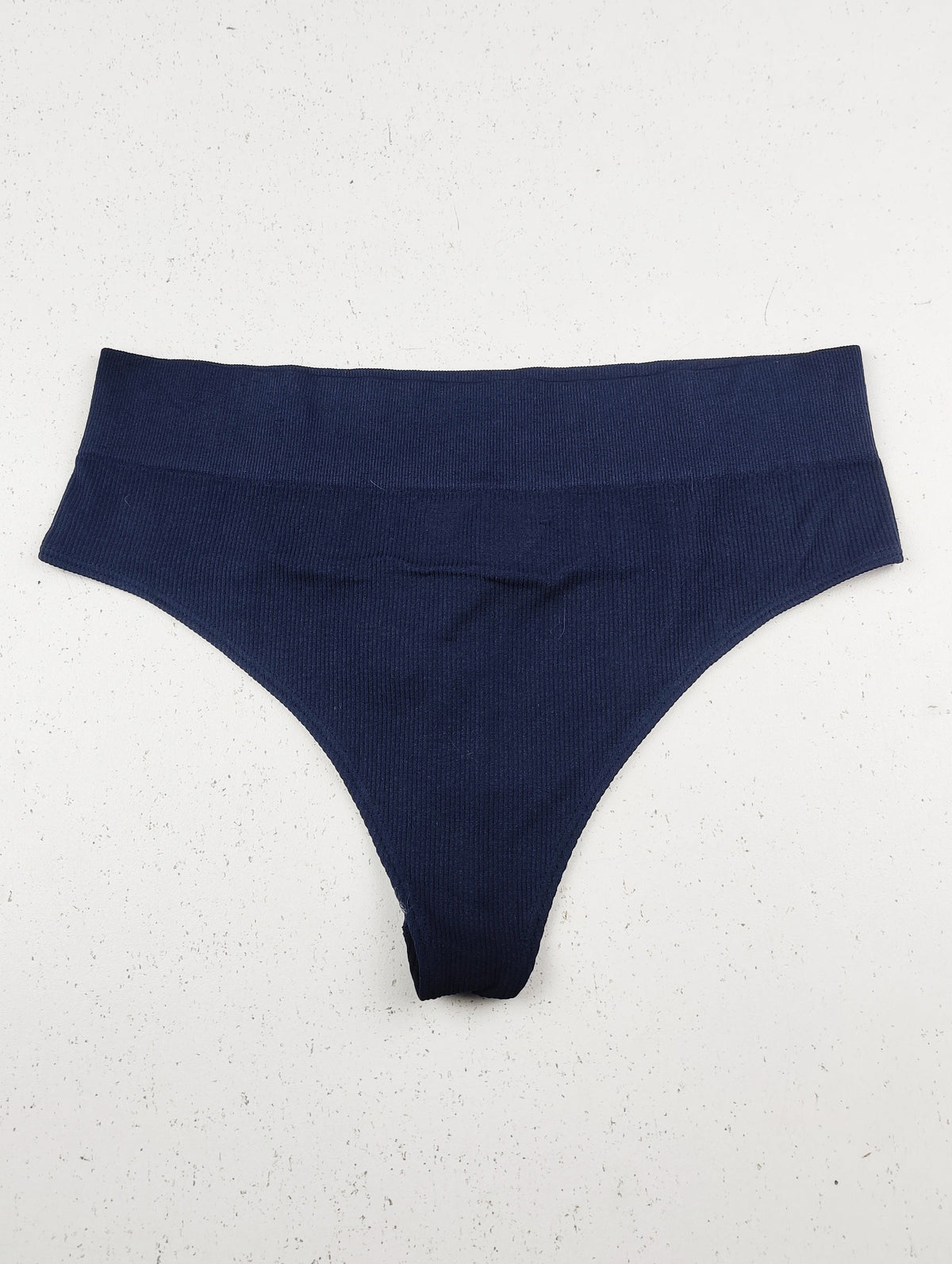 Buy online pre-used pre-loved 100% authentic & Original branded Unknown Brand (PU-2794) available in Pakistan. Top international brands avilable.
