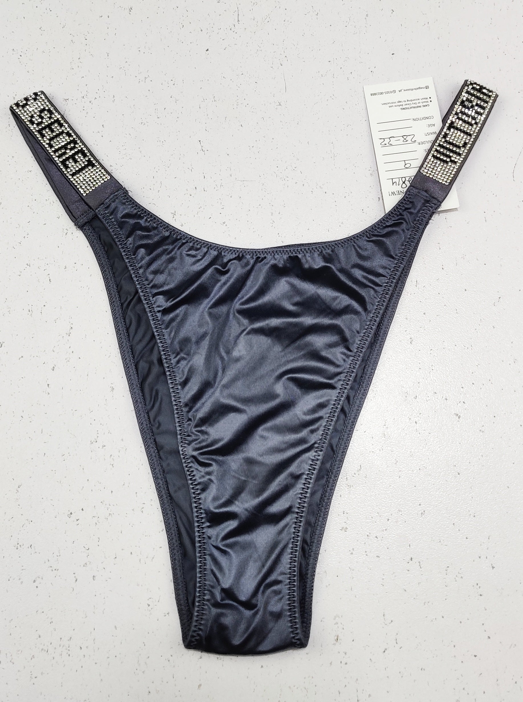 Buy online pre-used pre-loved 100% authentic & Original branded V.I.C.T.O.R.I.A S.E.C.R.E.T (PU-2814) available in Pakistan. Top international brands avilable.