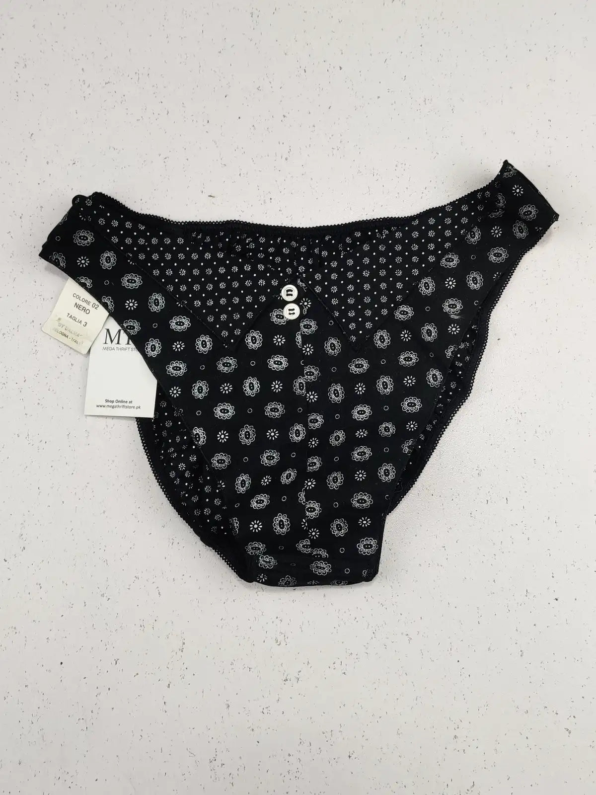 Buy online pre-used pre-loved 100% authentic & Original branded Unknown Brand (PU-321) available in Pakistan. Top international brands avilable.