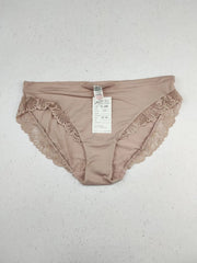 Buy online pre-used pre-loved 100% authentic & Original branded F&F (PU-332) available in Pakistan. Top international brands avilable.