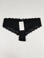 Buy online pre-used pre-loved 100% authentic & Original branded Hunkemoller (PU-379) available in Pakistan. Top international brands avilable.