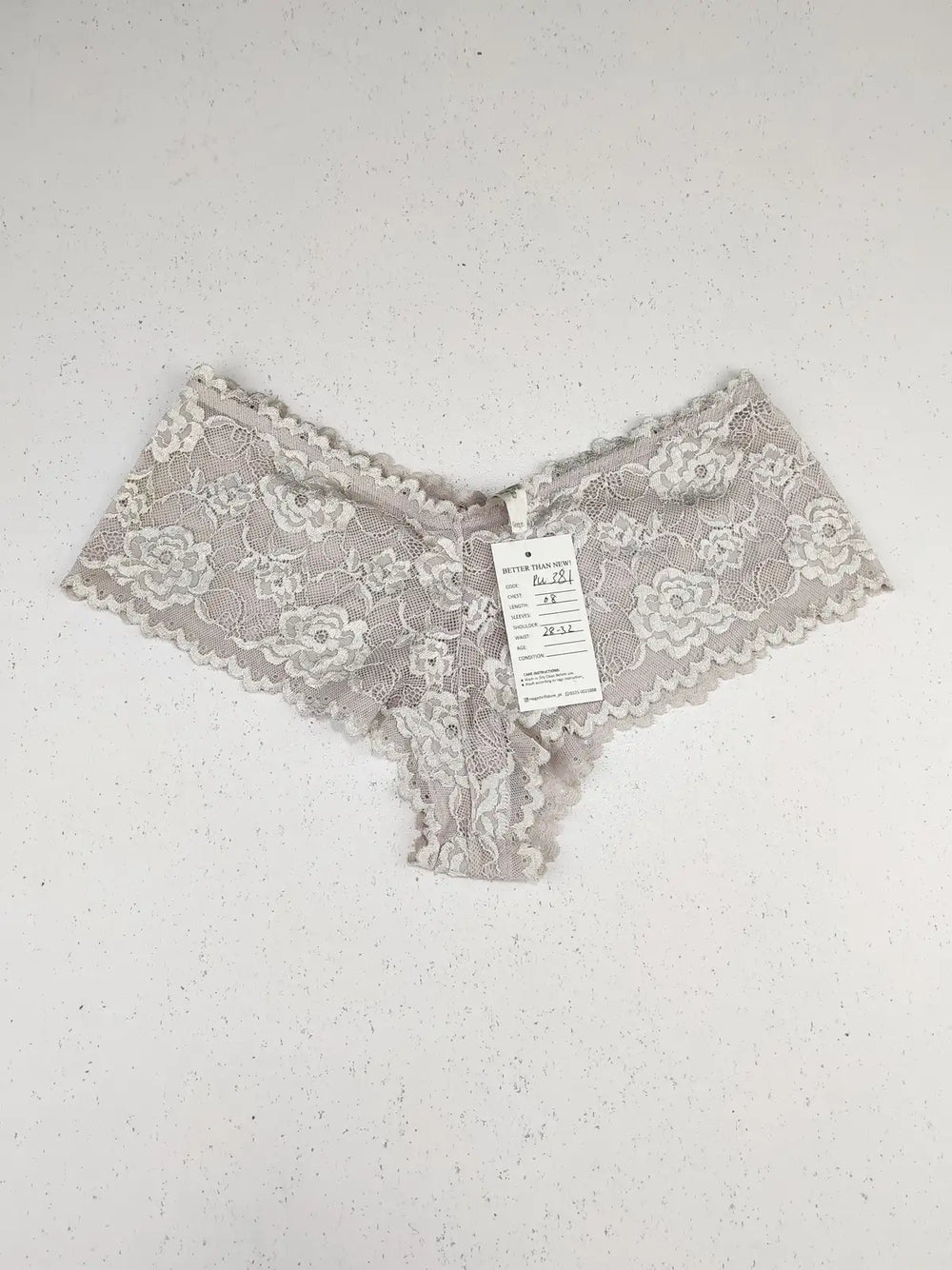 Buy online pre-used pre-loved 100% authentic & Original branded George (PU-381) available in Pakistan. Top international brands avilable.
