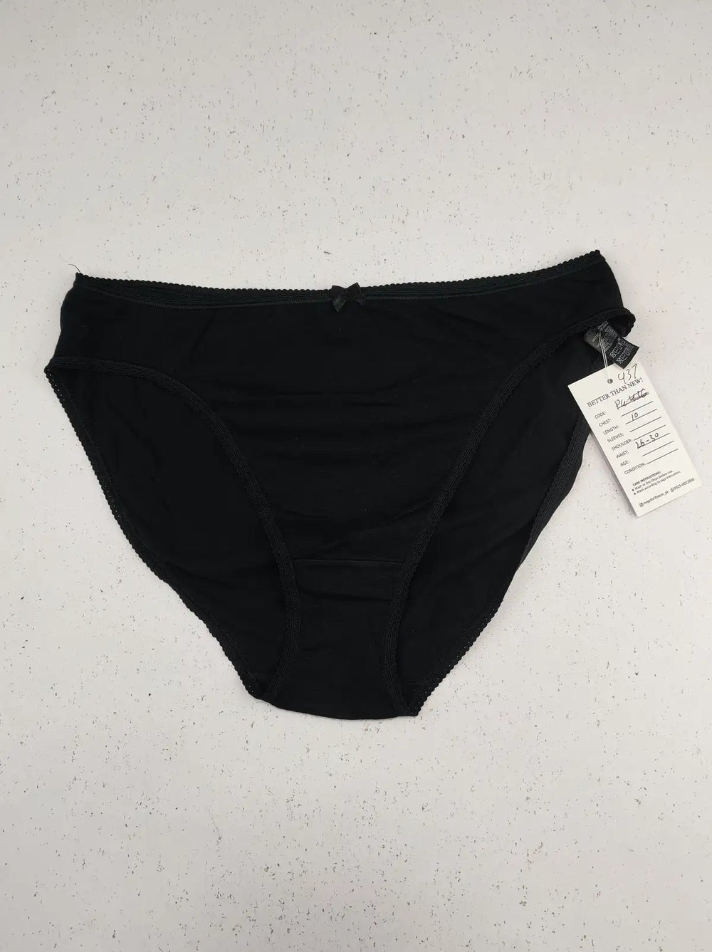 Buy online pre-used pre-loved 100% authentic & Original branded Marks & Spencer (PU-437) available in Pakistan. Top international brands avilable.