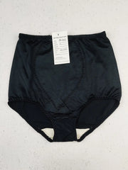 Buy online pre-used pre-loved 100% authentic & Original branded Unknown Brand (PU-455) available in Pakistan. Top international brands avilable.
