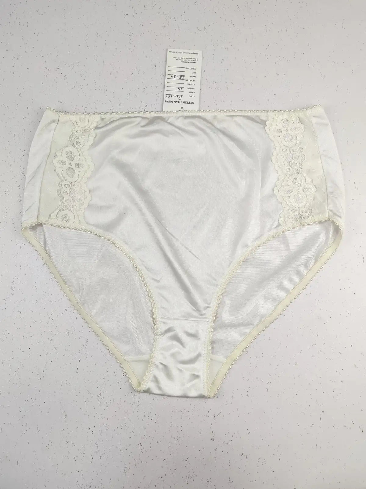 Buy online pre-used pre-loved 100% authentic & Original branded Unknown Brand (PU-466) available in Pakistan. Top international brands avilable.