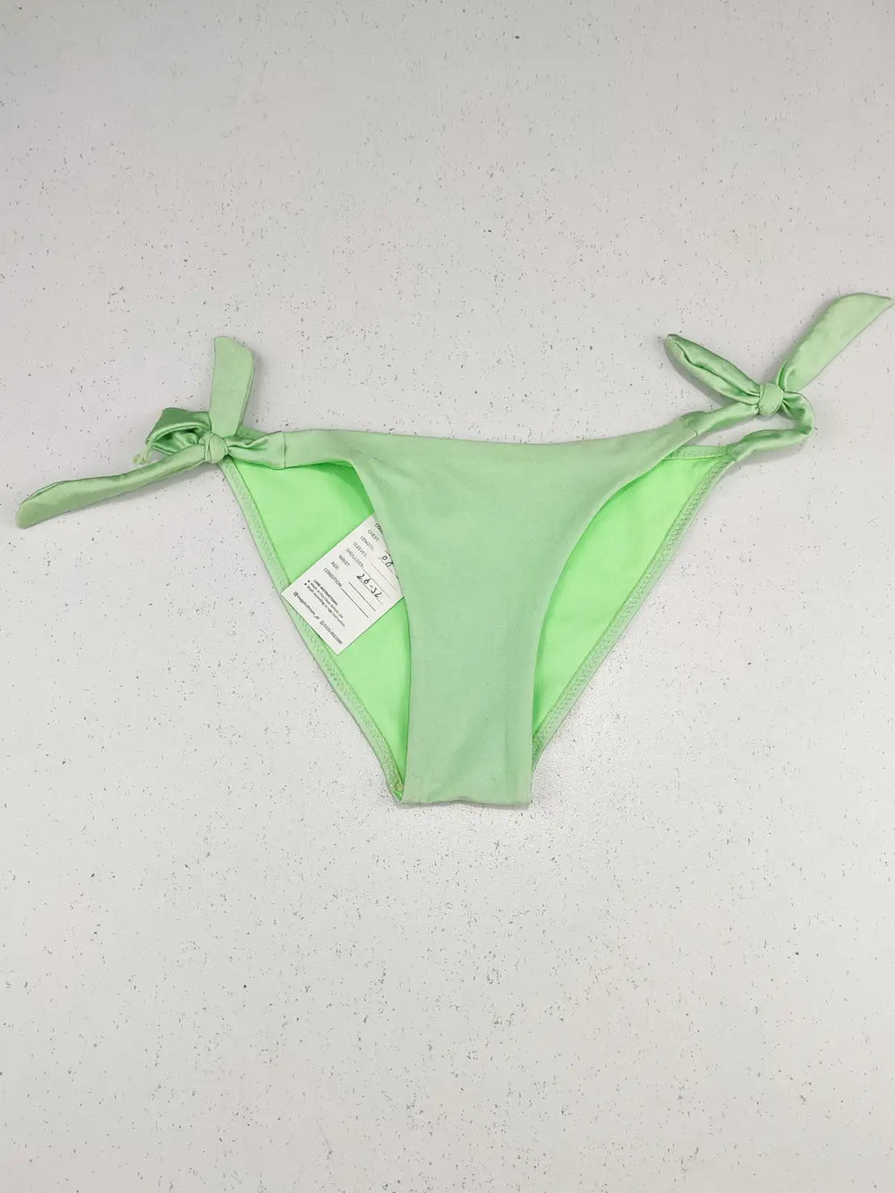 Buy online pre-used pre-loved 100% authentic & Original branded Primark (PU-504) available in Pakistan. Top international brands avilable.