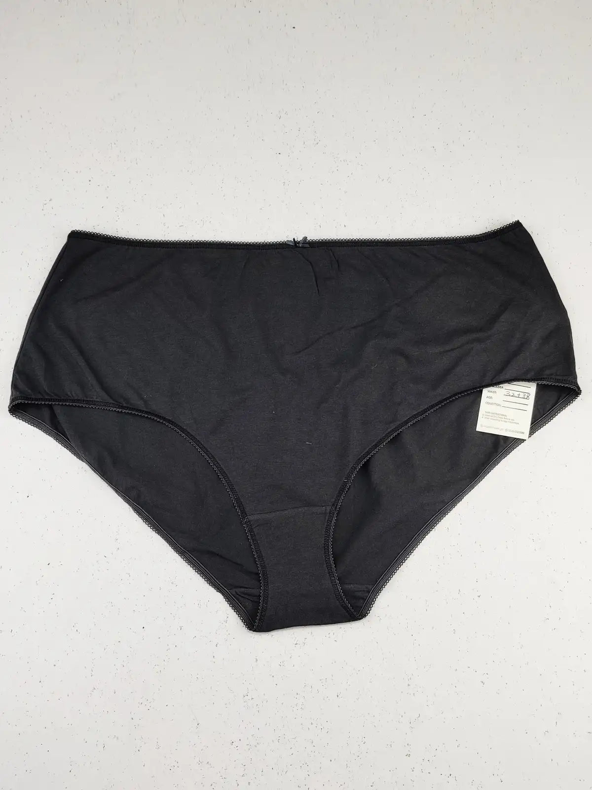 Buy online pre-used pre-loved 100% authentic & Original branded F&F (PU-544) available in Pakistan. Top international brands avilable.