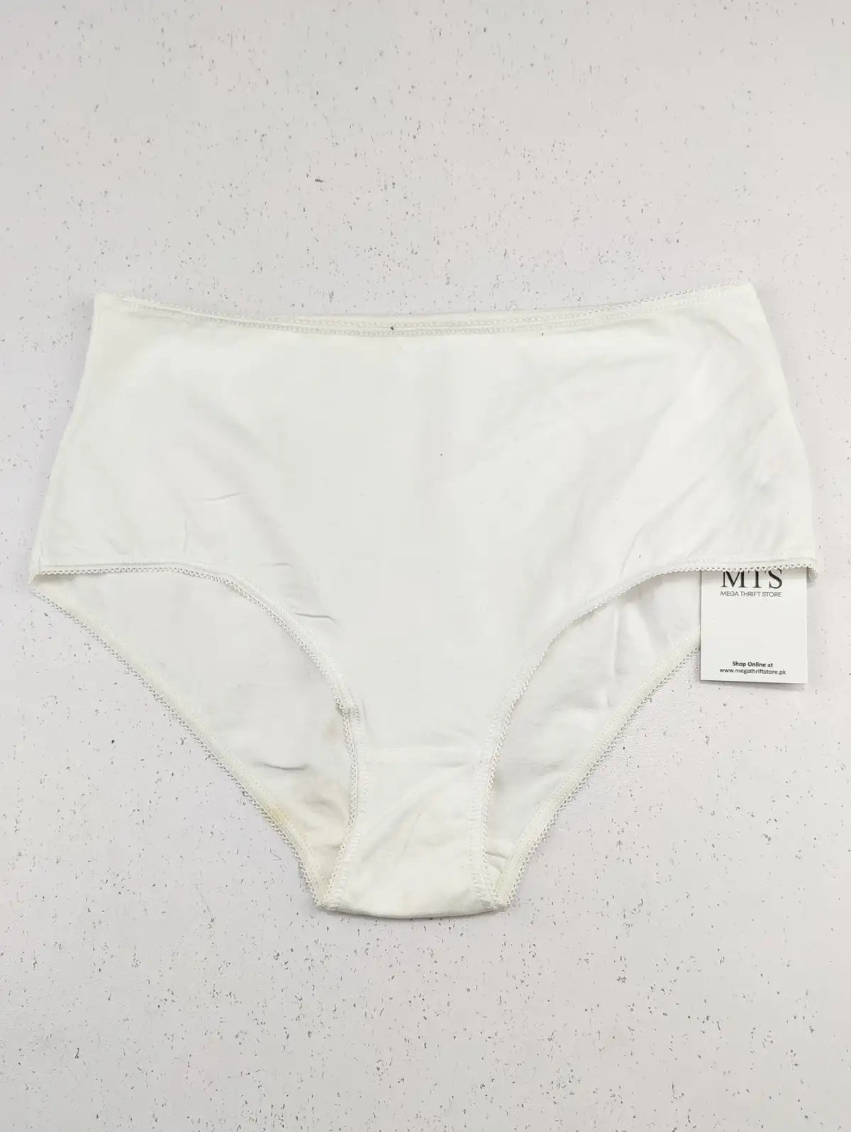Buy online pre-used pre-loved 100% authentic & Original branded F&F (PU-578) available in Pakistan. Top international brands avilable.