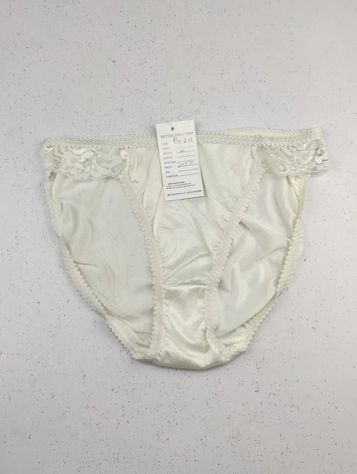 Buy online pre-used pre-loved 100% authentic & Original branded Unknown Brand (PU-611) available in Pakistan. Top international brands avilable.