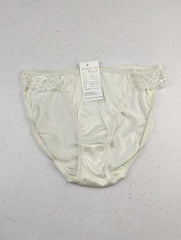 Buy online pre-used pre-loved 100% authentic & Original branded Unknown Brand (PU-611) available in Pakistan. Top international brands avilable.