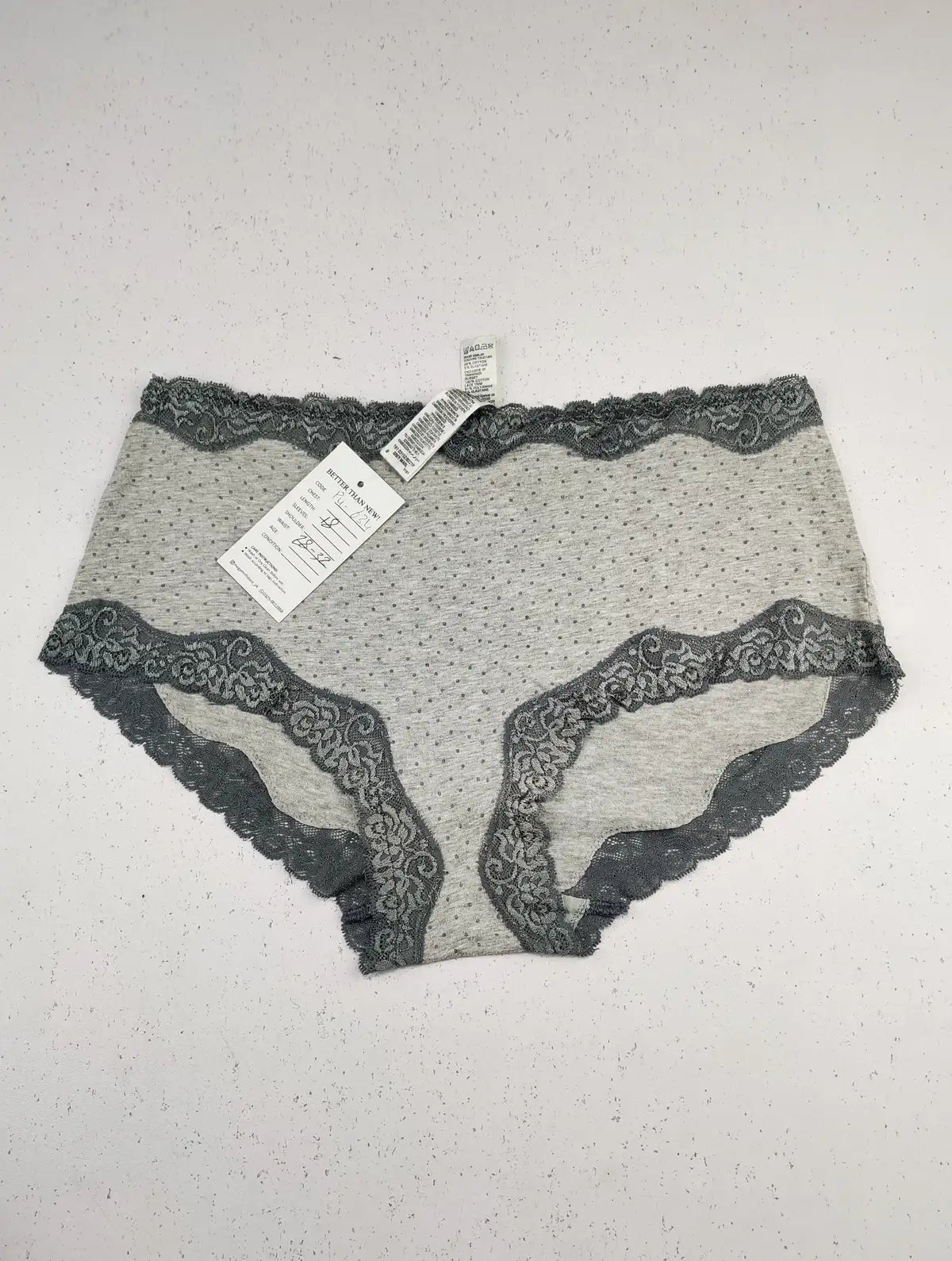 Buy online pre-used pre-loved 100% authentic & Original branded Marks & Spencer (PU-634) available in Pakistan. Top international brands avilable.