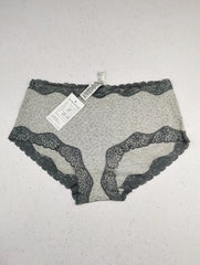 Buy online pre-used pre-loved 100% authentic & Original branded Marks & Spencer (PU-634) available in Pakistan. Top international brands avilable.
