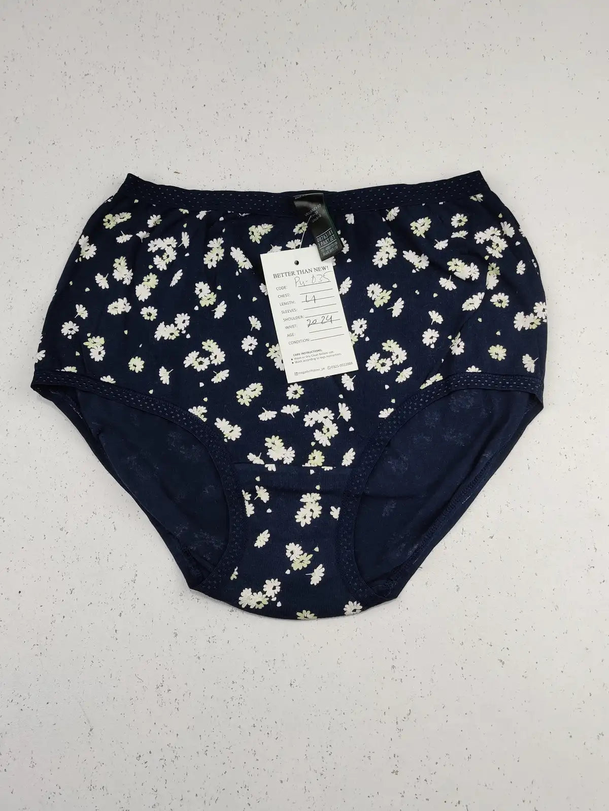 Buy online pre-used pre-loved 100% authentic & Original branded Marks & Spencer (PU-635) available in Pakistan. Top international brands avilable.
