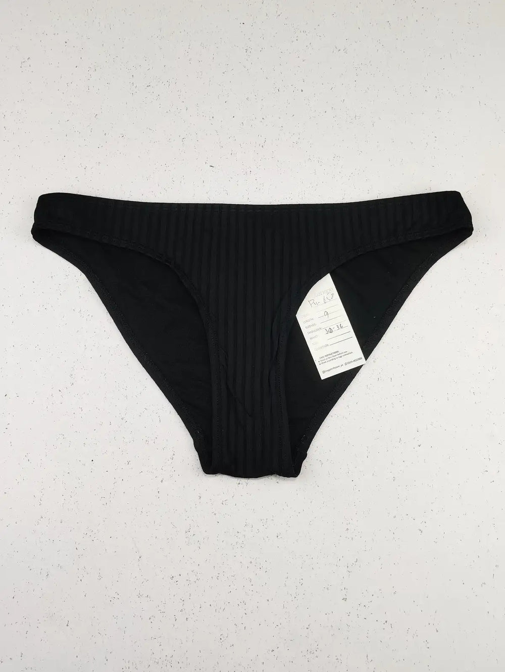 Buy online pre-used pre-loved 100% authentic & Original branded Primark (PU-658) available in Pakistan. Top international brands avilable.