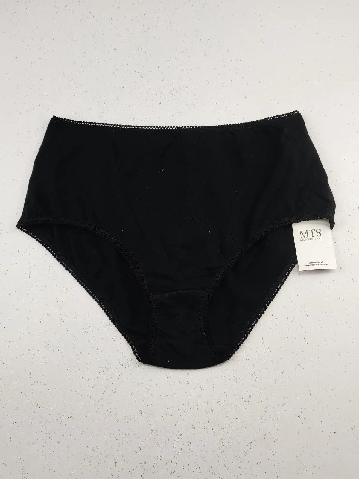 Buy online pre-used pre-loved 100% authentic & Original branded F&F (PU-665) available in Pakistan. Top international brands avilable.