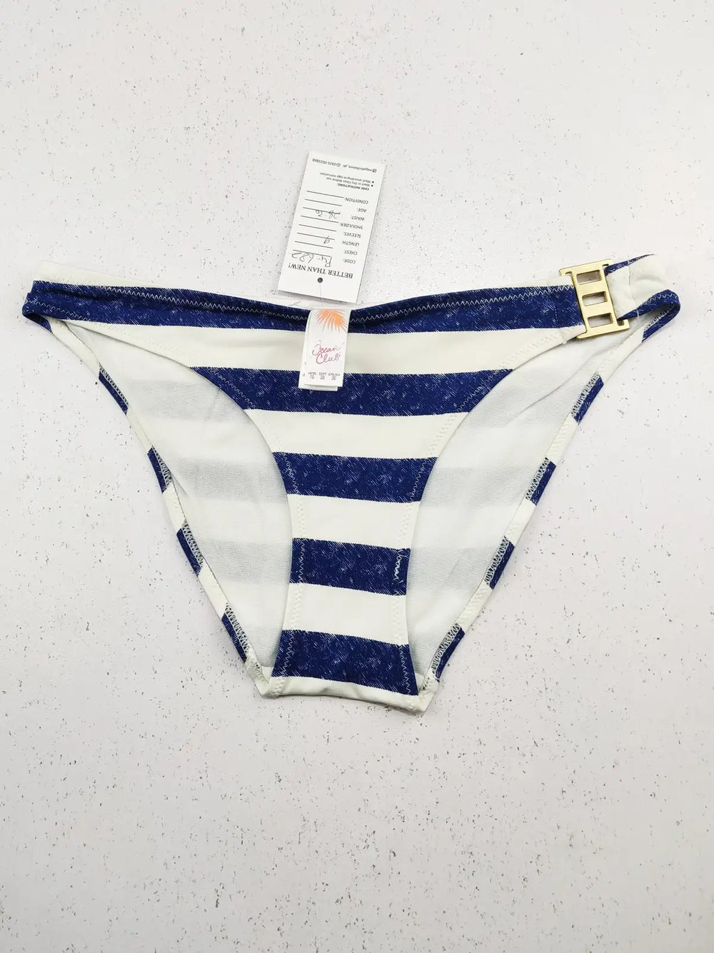 Buy online pre-used pre-loved 100% authentic & Original branded Ocean Club (PU-682) available in Pakistan. Top international brands avilable.