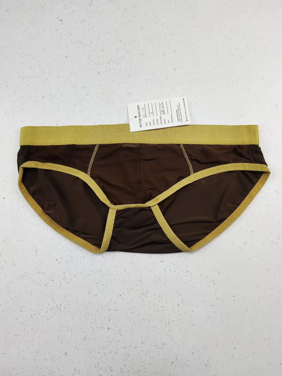 Buy online pre-used pre-loved 100% authentic & Original branded Cockcon (PU-794) available in Pakistan. Top international brands avilable.