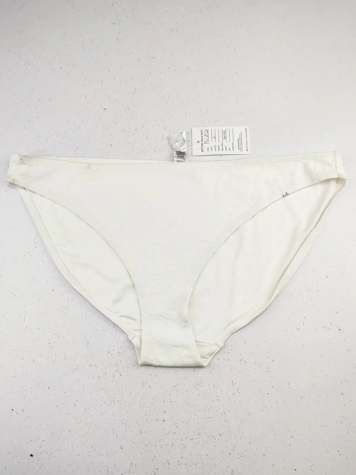 Buy online pre-used pre-loved 100% authentic & Original branded F&F (PU-812) available in Pakistan. Top international brands avilable.