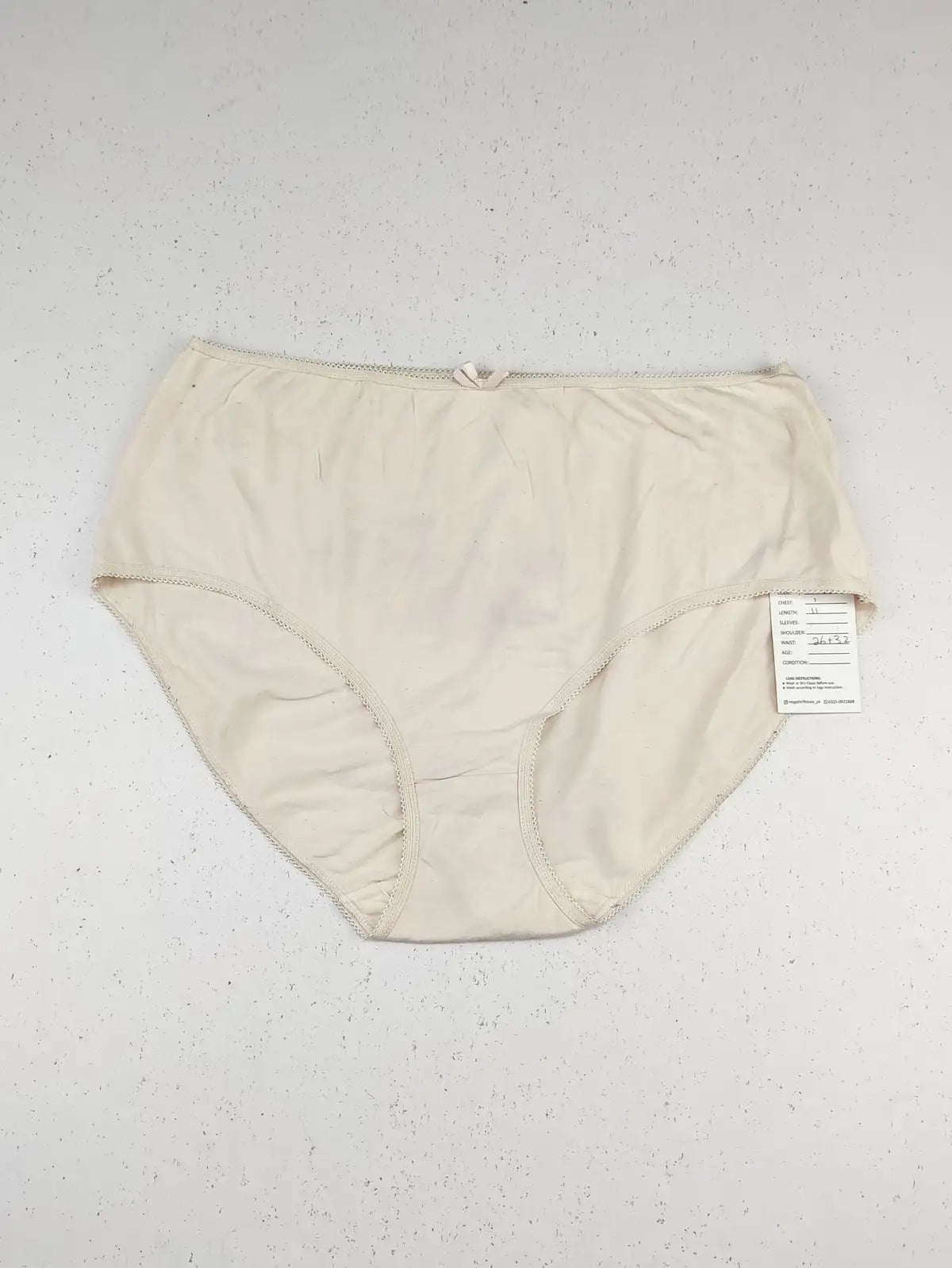 Buy online pre-used pre-loved 100% authentic & Original branded George (PU-826) available in Pakistan. Top international brands avilable.