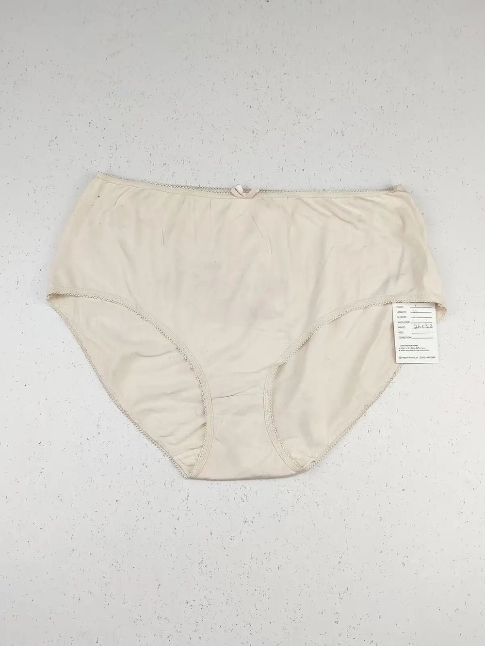Buy online pre-used pre-loved 100% authentic & Original branded George (PU-826) available in Pakistan. Top international brands avilable.