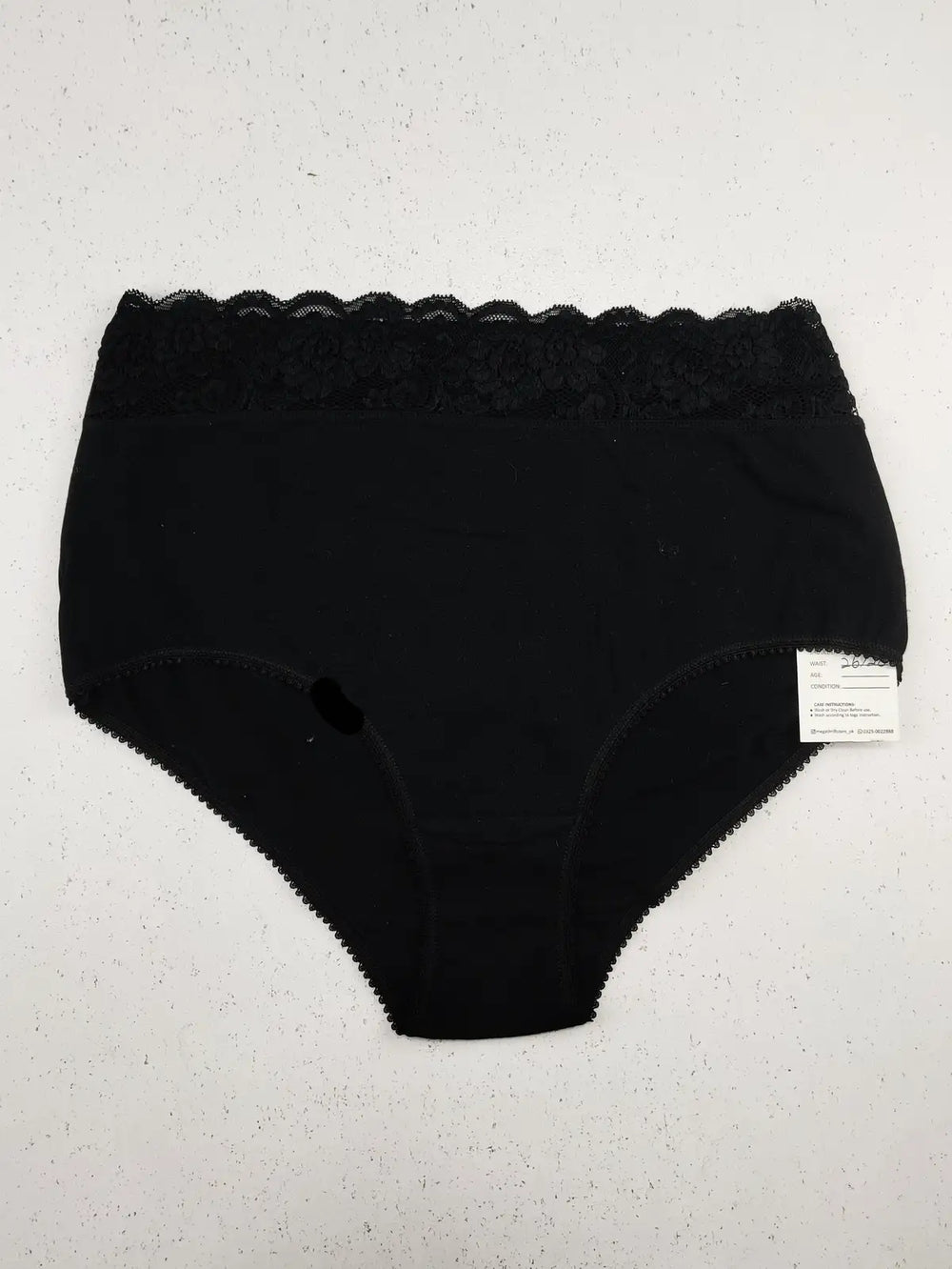 Buy online pre-used pre-loved 100% authentic & Original branded Unknown Brand (PU-875) available in Pakistan. Top international brands avilable.