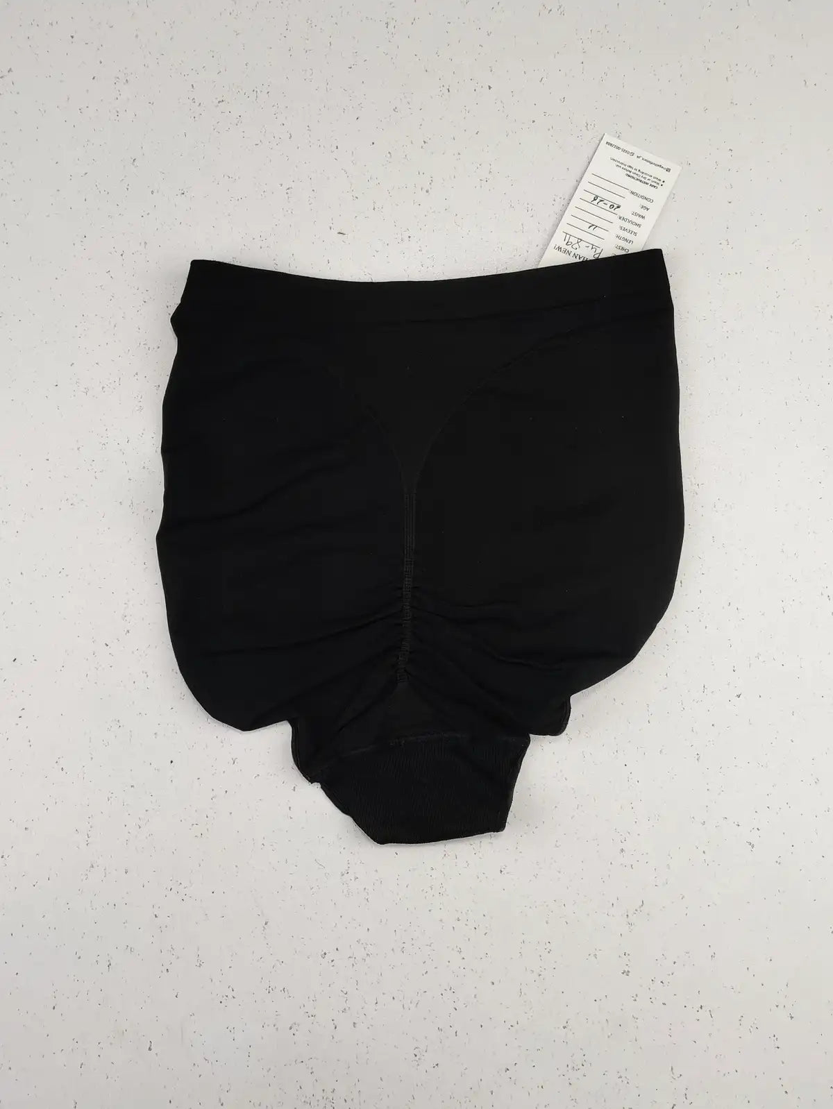Buy online pre-used pre-loved 100% authentic & Original branded Unknown Brand (PU-891) available in Pakistan. Top international brands avilable.