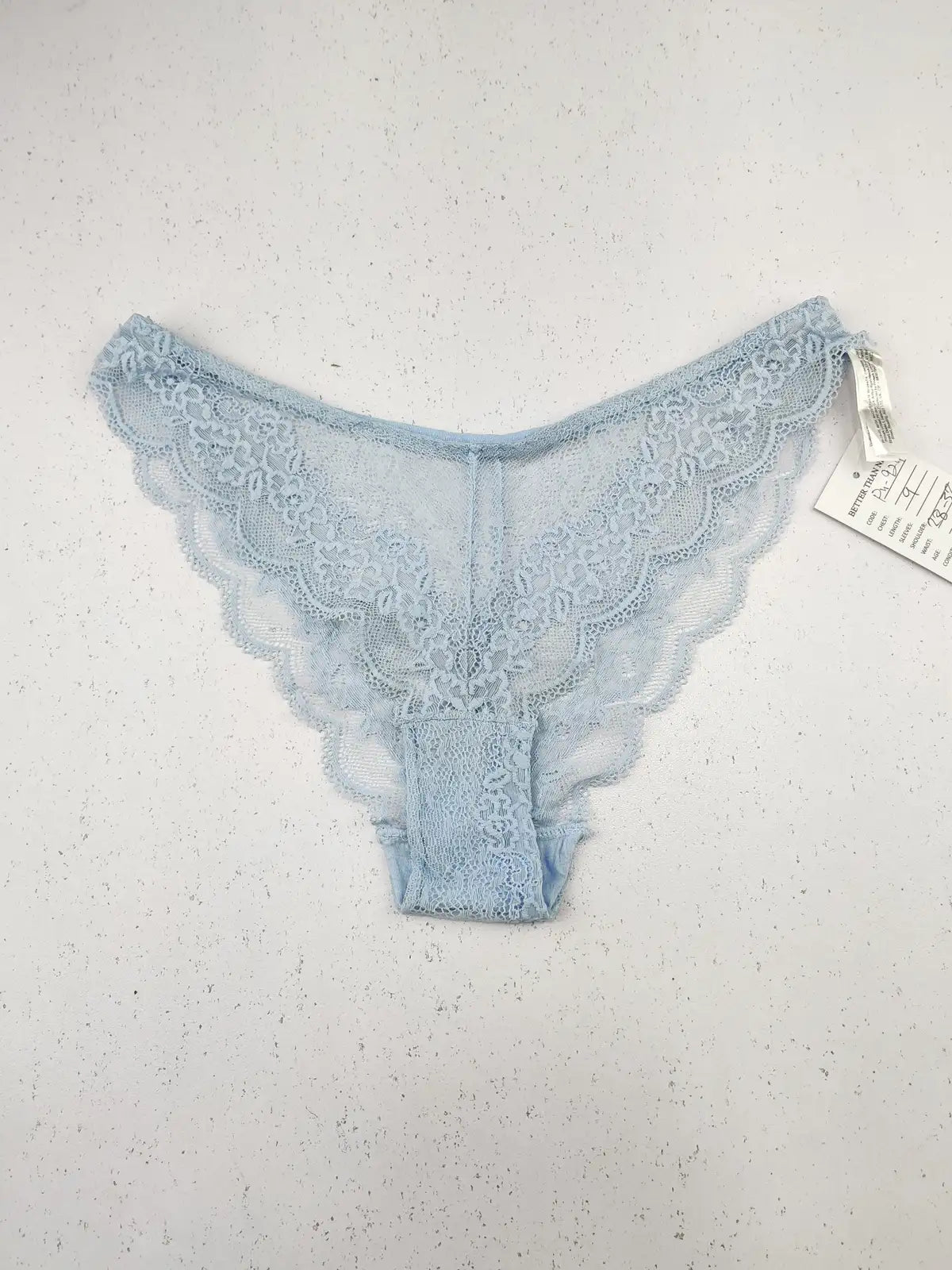Buy online pre-used pre-loved 100% authentic & Original branded Primark (PU-924) available in Pakistan. Top international brands avilable.