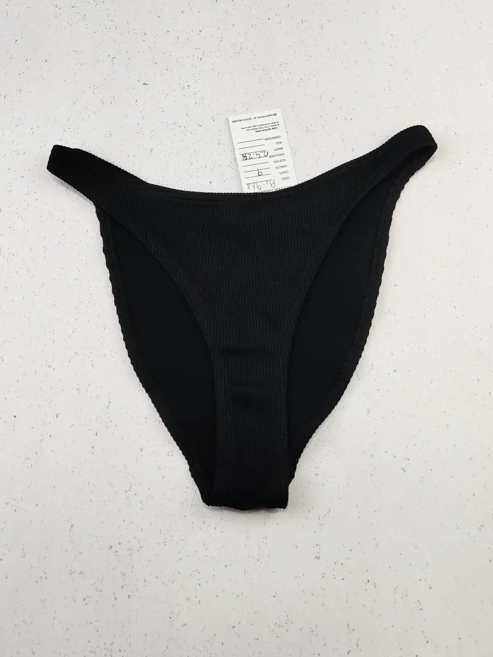 Buy online pre-used pre-loved 100% authentic & Original branded Prettylittlething (PU-963) available in Pakistan. Top international brands avilable.