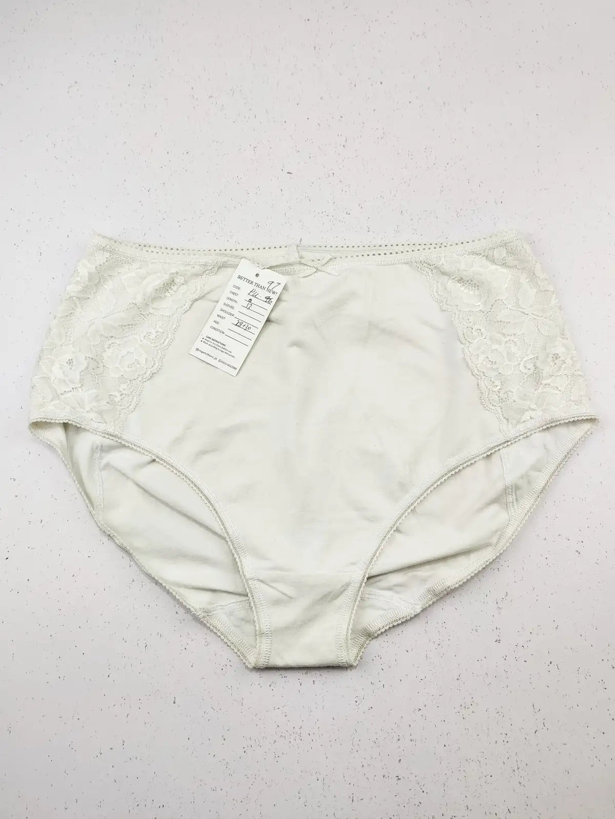 Buy online pre-used pre-loved 100% authentic & Original branded Marks & Spencer (PU-97) available in Pakistan. Top international brands avilable.