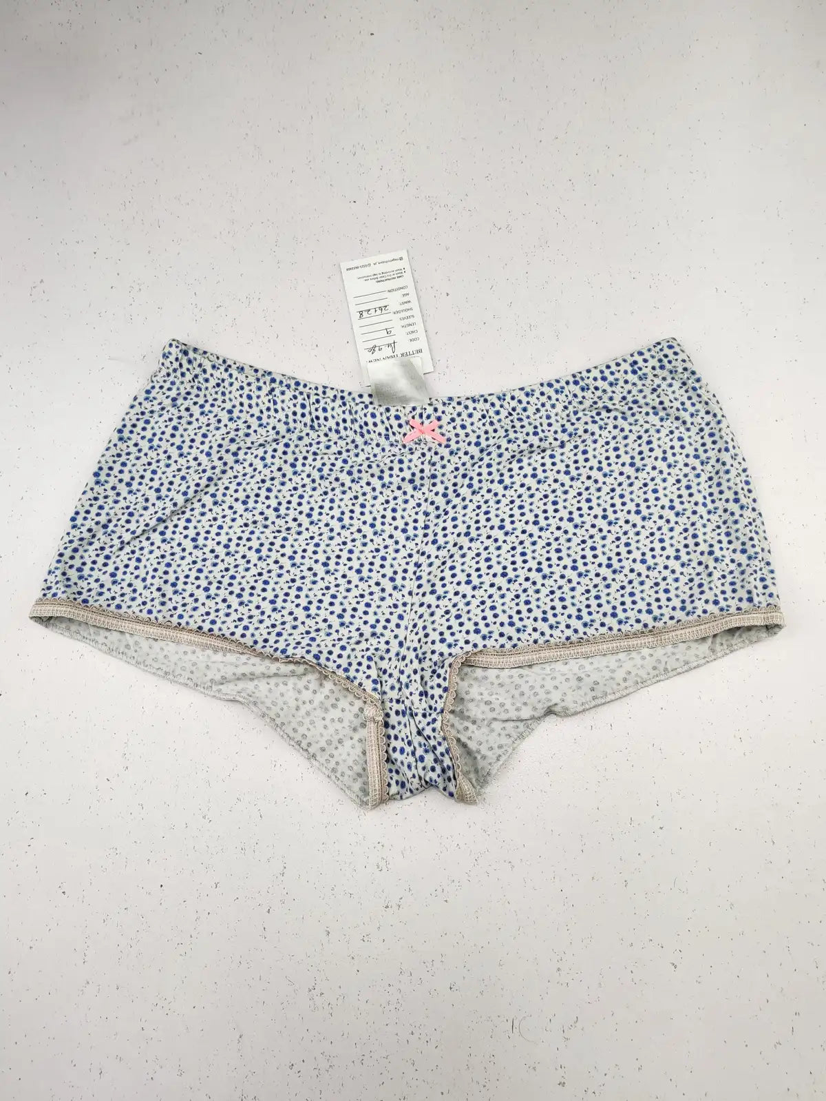 Buy online pre-used pre-loved 100% authentic & Original branded H&M (PU-980) available in Pakistan. Top international brands avilable.