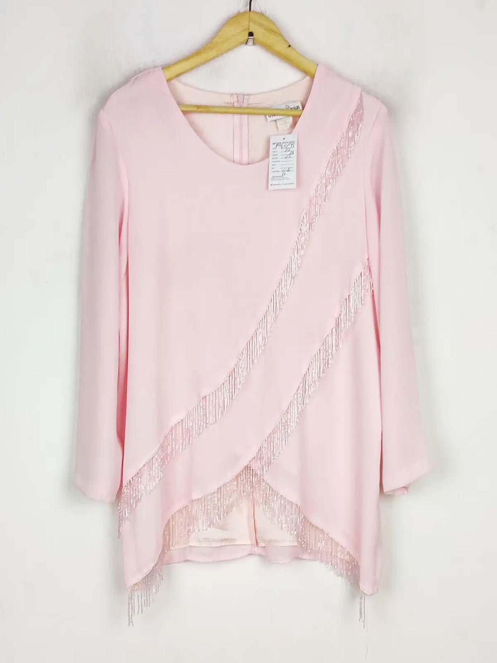 Buy online pre-used pre-loved 100% authentic & Original branded Hosanna Design (PW-1075) available in Pakistan. Top international brands avilable.