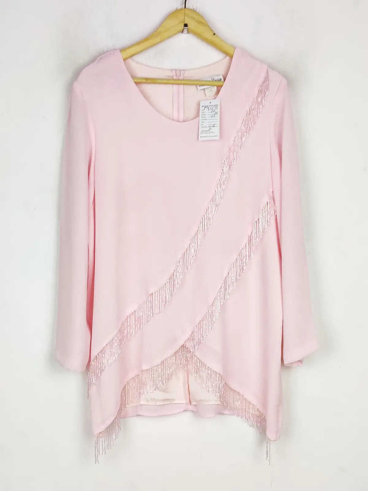 Buy online pre-used pre-loved 100% authentic & Original branded Hosanna Design (PW-1075) available in Pakistan. Top international brands avilable.