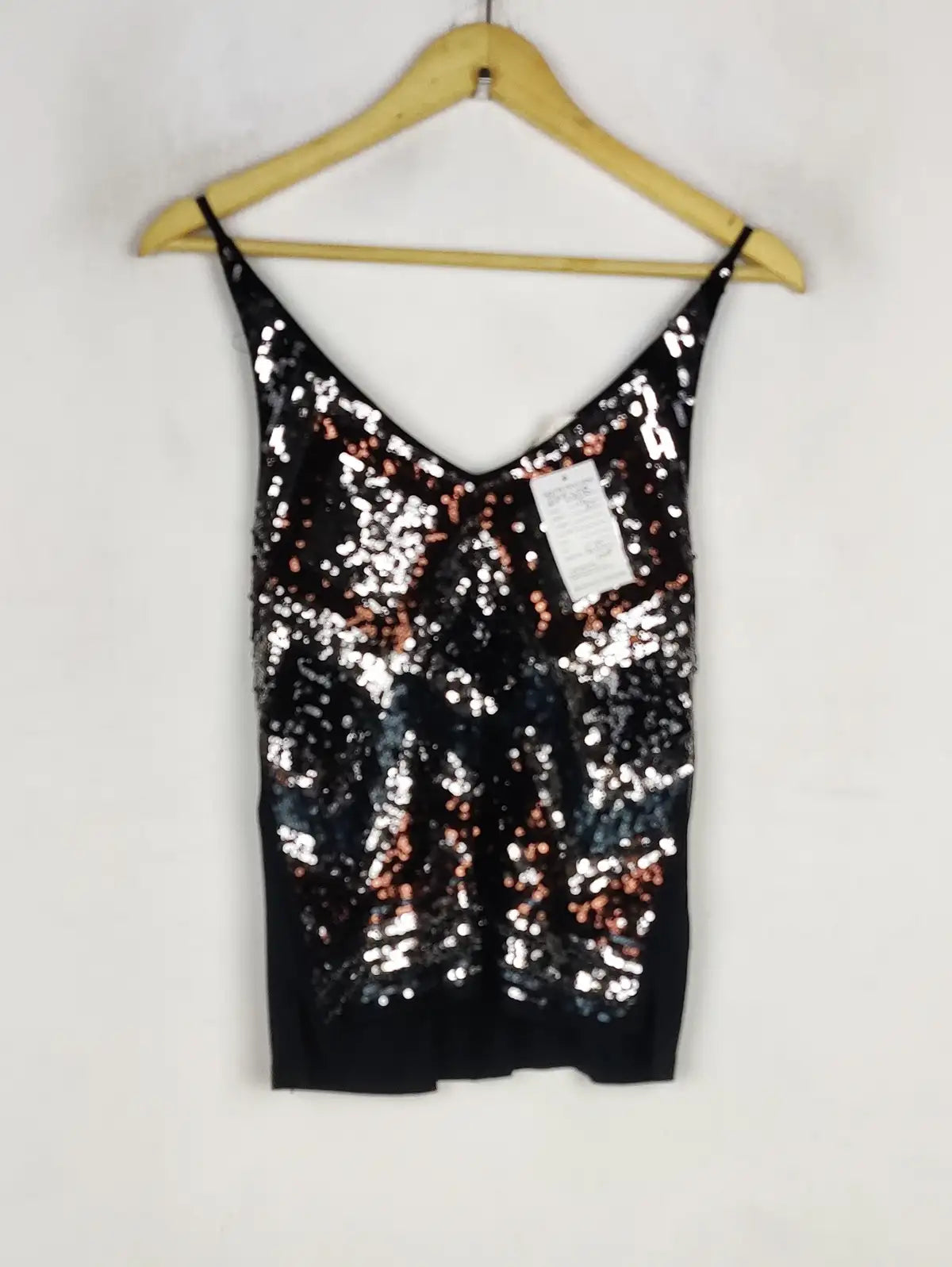 Buy online pre-used pre-loved 100% authentic & Original branded H&M (PW-1078) available in Pakistan. Top international brands avilable.