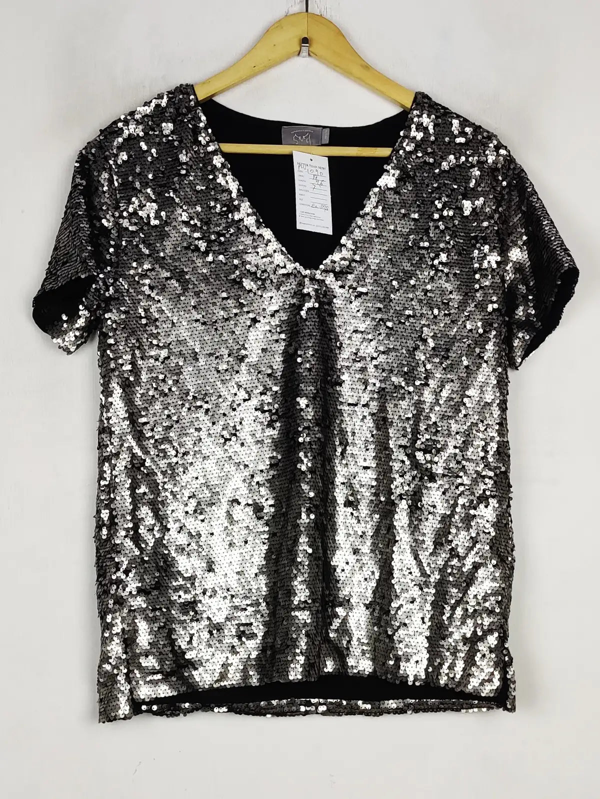 Buy online pre-used pre-loved 100% authentic & Original branded Vanessa Virginia (PW-1090) available in Pakistan. Top international brands avilable.