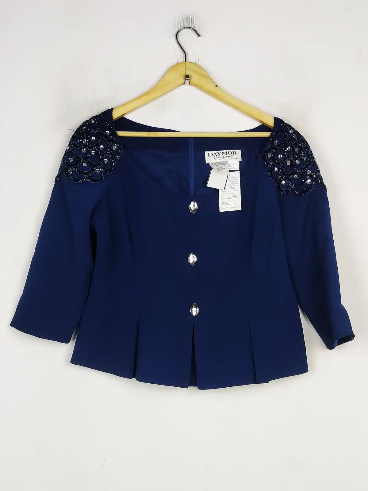 Buy online pre-used pre-loved 100% authentic & Original branded Daymor (PW-1096) available in Pakistan. Top international brands avilable.