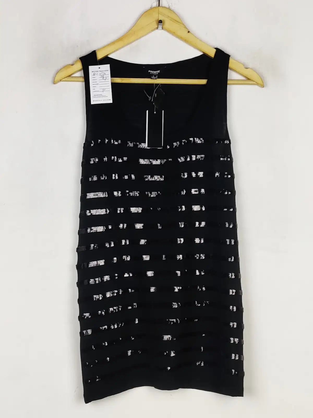 Buy online pre-used pre-loved 100% authentic & Original branded Premise (PW-1174) available in Pakistan. Top international brands avilable.