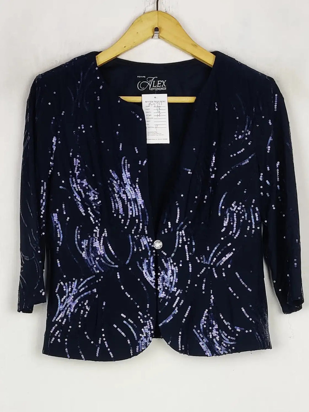 Buy online pre-used pre-loved 100% authentic & Original branded Alex (PW-1211) available in Pakistan. Top international brands avilable.