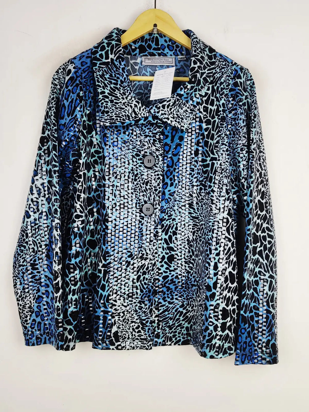 Buy online pre-used pre-loved 100% authentic & Original branded Simonton Says (PW-132) available in Pakistan. Top international brands avilable.