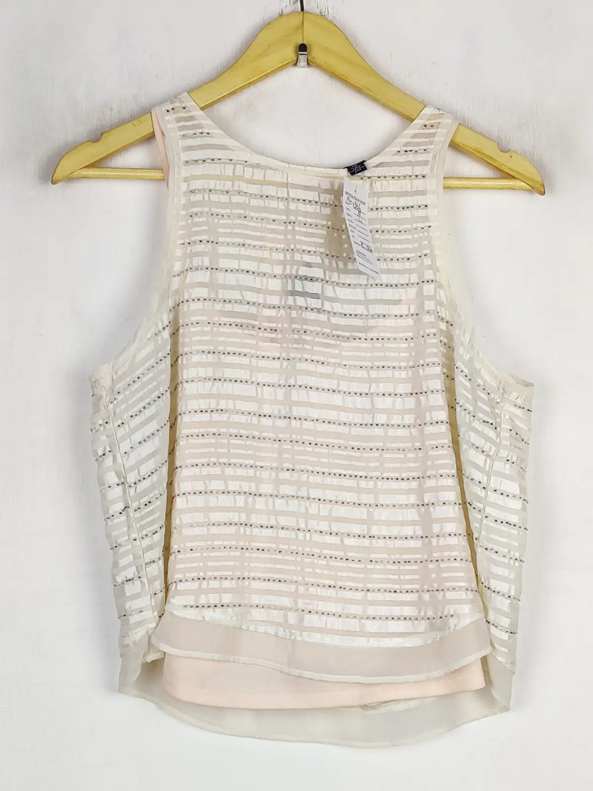Buy online pre-used pre-loved 100% authentic & Original branded American Eagle (PW-1366) available in Pakistan. Top international brands avilable.