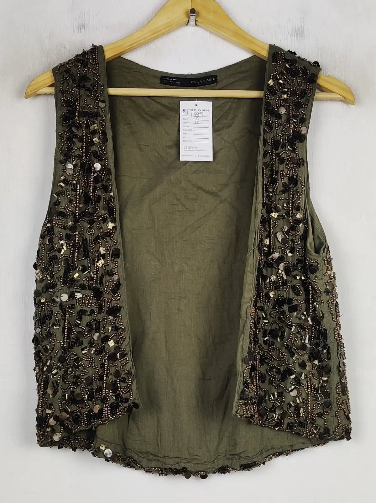 Buy online pre-used pre-loved 100% authentic & Original branded Zara (PW-1395) available in Pakistan. Top international brands avilable.