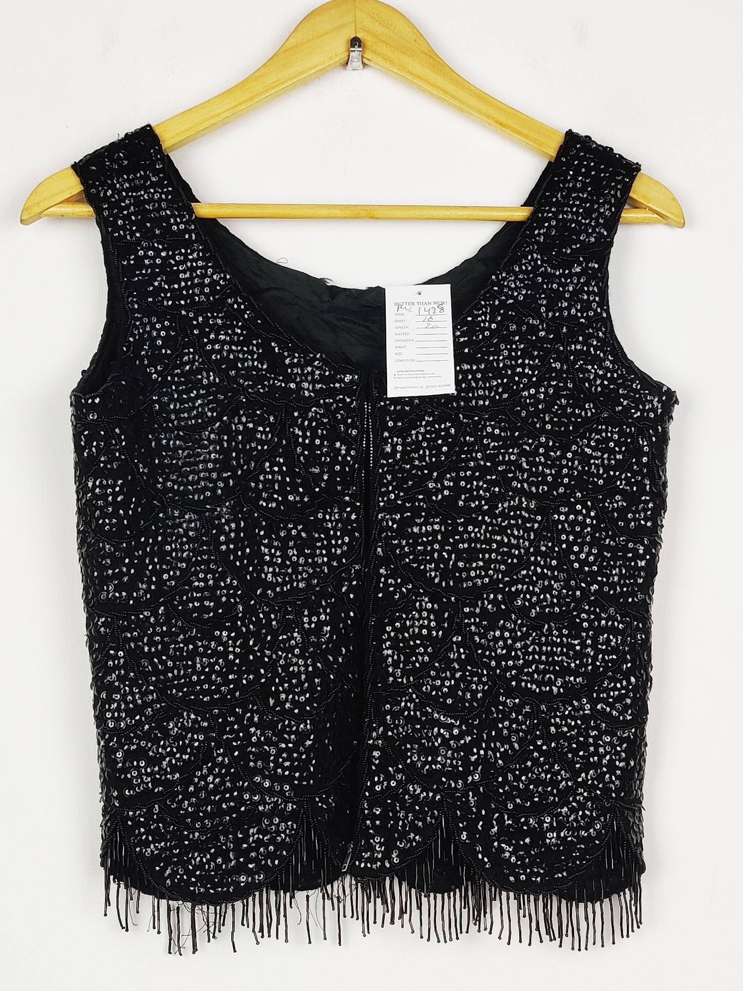 Buy online pre-used pre-loved 100% authentic & Original branded Unknown Brand (PW-1428) available in Pakistan. Top international brands avilable.