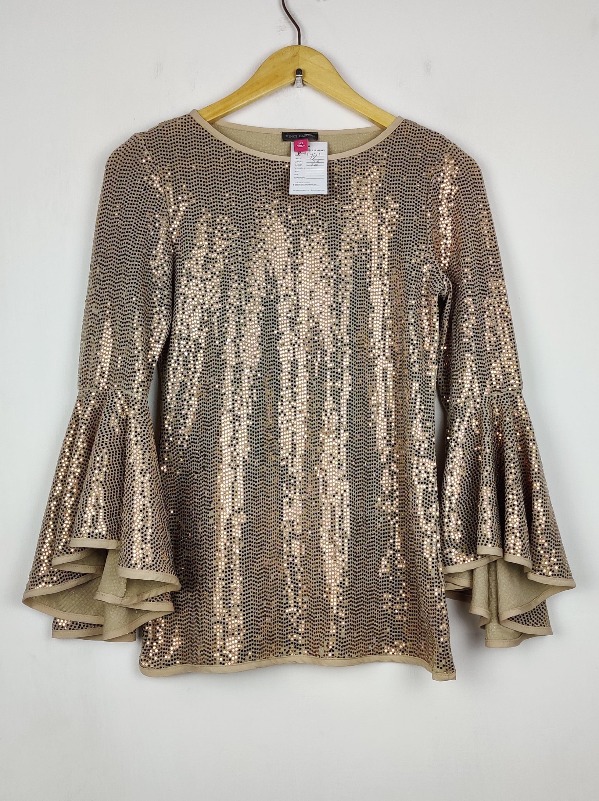 Buy online pre-used pre-loved 100% authentic & Original branded Vince Camuto (PW-1451) available in Pakistan. Top international brands avilable.