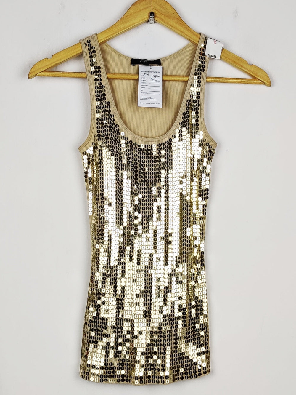 Buy online pre-used pre-loved 100% authentic & Original branded Express (PW-1544) available in Pakistan. Top international brands avilable.