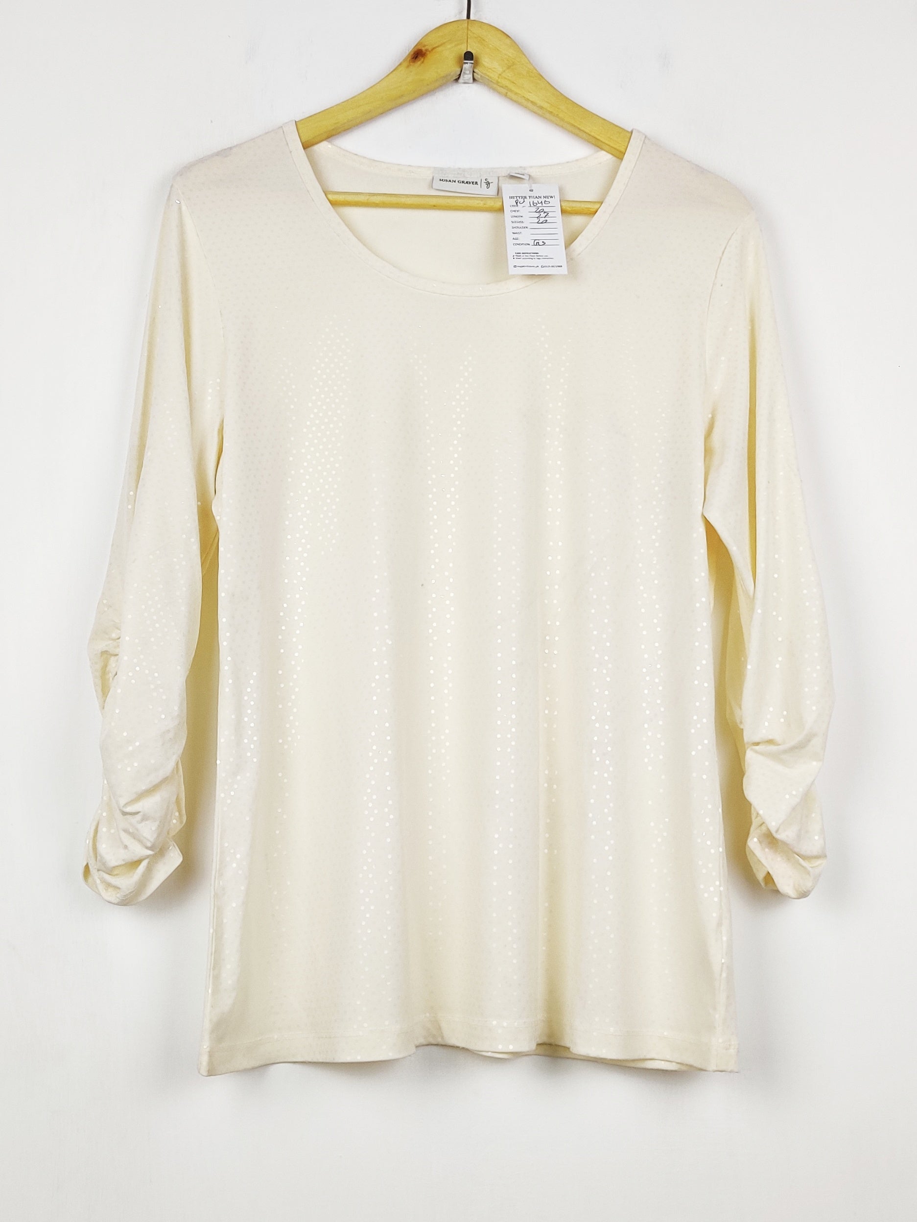 Buy online pre-used pre-loved 100% authentic & Original branded Susan Graver (PW-1640) available in Pakistan. Top international brands avilable.