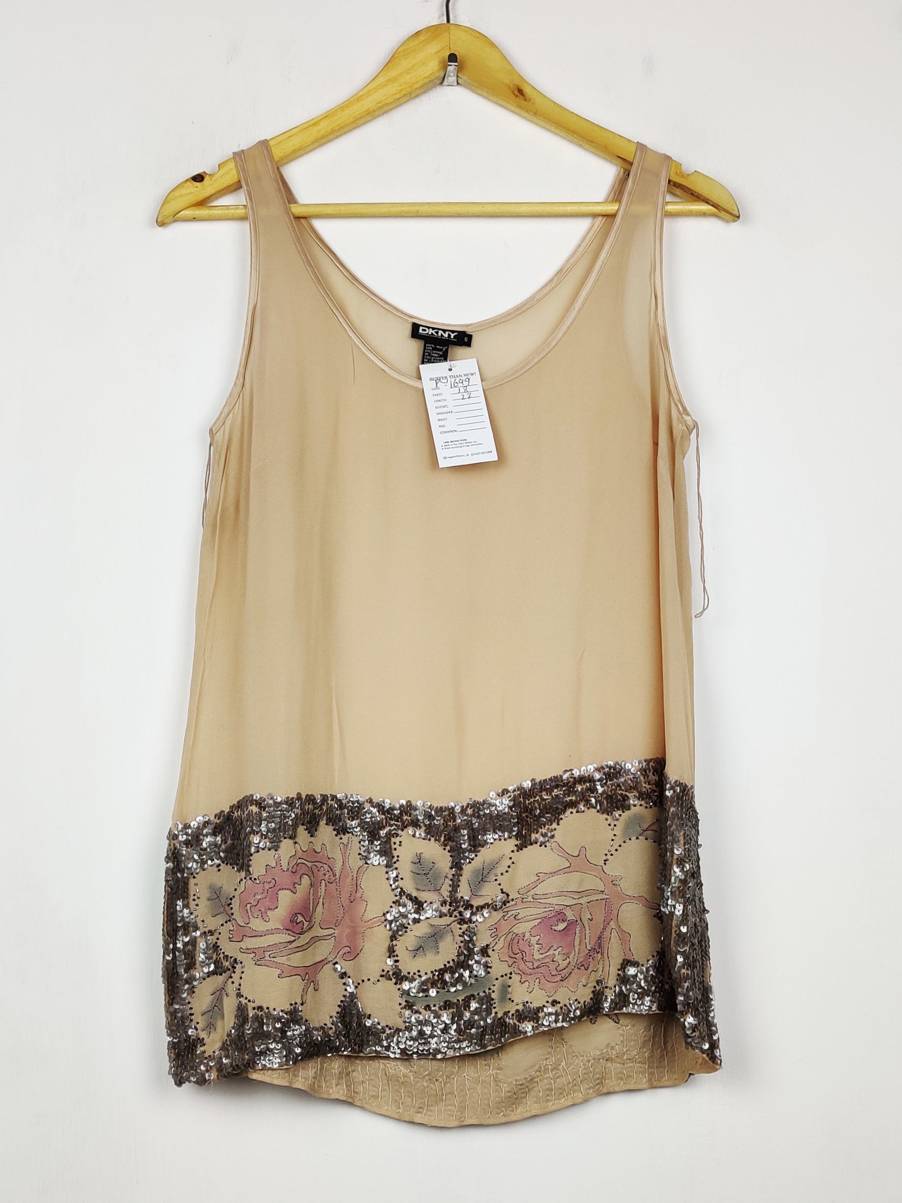 Buy online pre-used pre-loved 100% authentic & Original branded Dkny (PW-1699) available in Pakistan. Top international brands avilable.